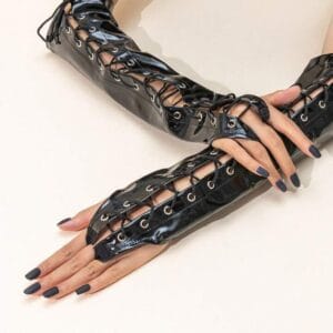 Guantes Charol con Diseño de Ojaletes