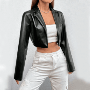 Chaquetas Corta con Cuello Ancho y Silueta Coqueta