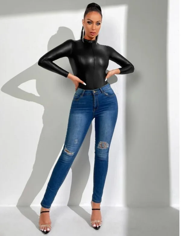 Body En Cuerina Con Cierre - Image 3