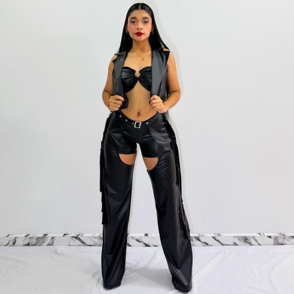 Conjunto estilo vaquero en cuerina con flecos - Image 5