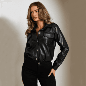 Camisera Cuerina con Botones Plateados y Bolsillos