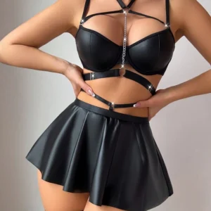 Lencería Sexy en Cuerina con Tiras y Falda Corta