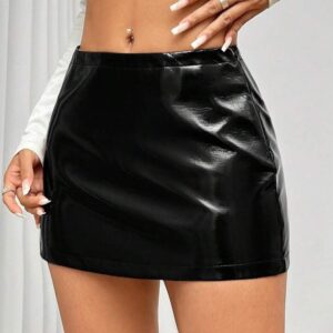 Mini Falda Brillante en Charol con Estilo Sexy y Juvenil