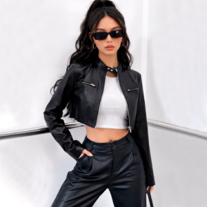 Chaqueta Corta Manga Larga con Cierre Delantero