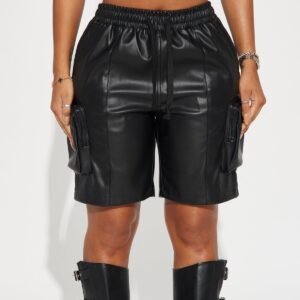 Short Cargo con Pretina Zurcida con Cordón