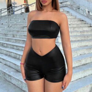 Conjunto Sexy con Short Corto Ajustado y Top